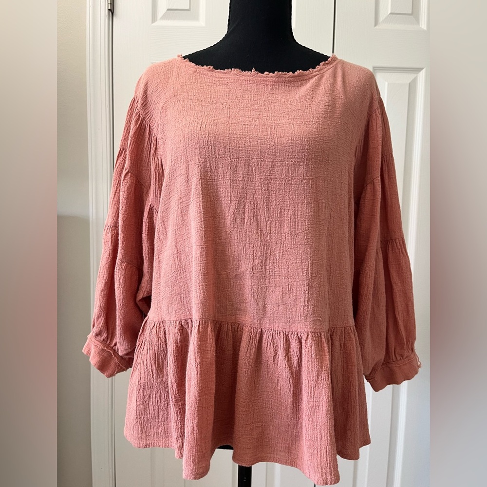 Mod Ref Dusty Rose Peplum Blouse - Size Medium EUC